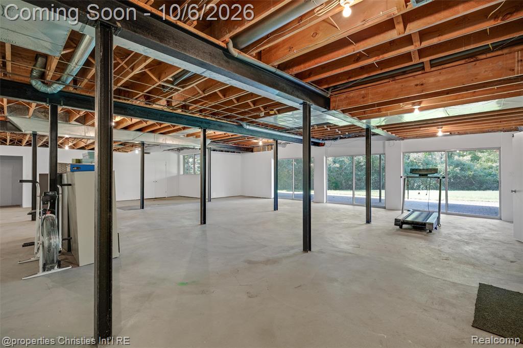 23249 Morningside Street Property Photo 46