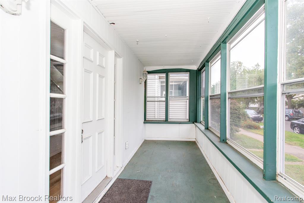 455 E Lewiston Avenue Property Photo 4