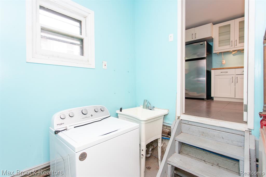 455 E Lewiston Avenue Property Photo 17