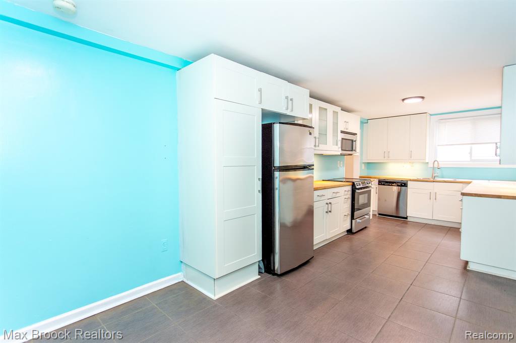 455 E Lewiston Avenue Property Photo 19