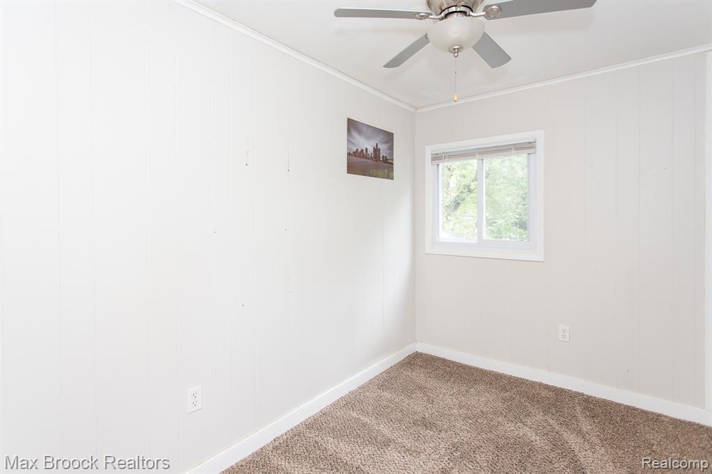 455 E Lewiston Avenue Property Photo 31