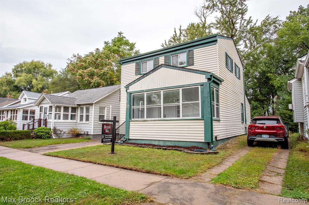 455 E Lewiston Avenue Property Photo 48