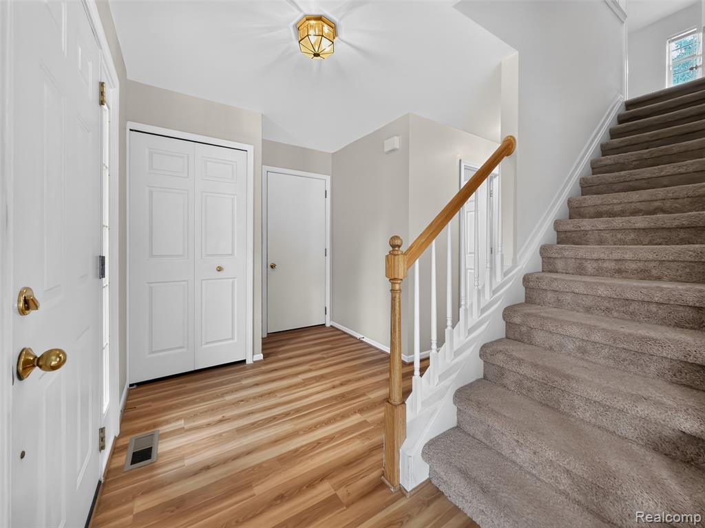 47258 Scarlet Drive Property Photo 15