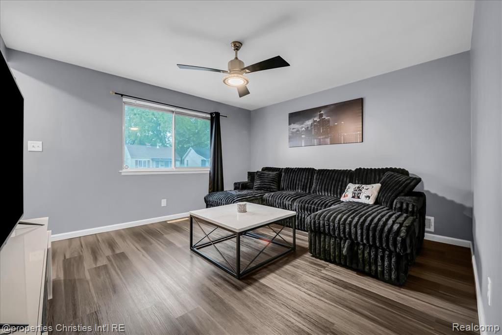 7236 Meadow Avenue Property Photo 6
