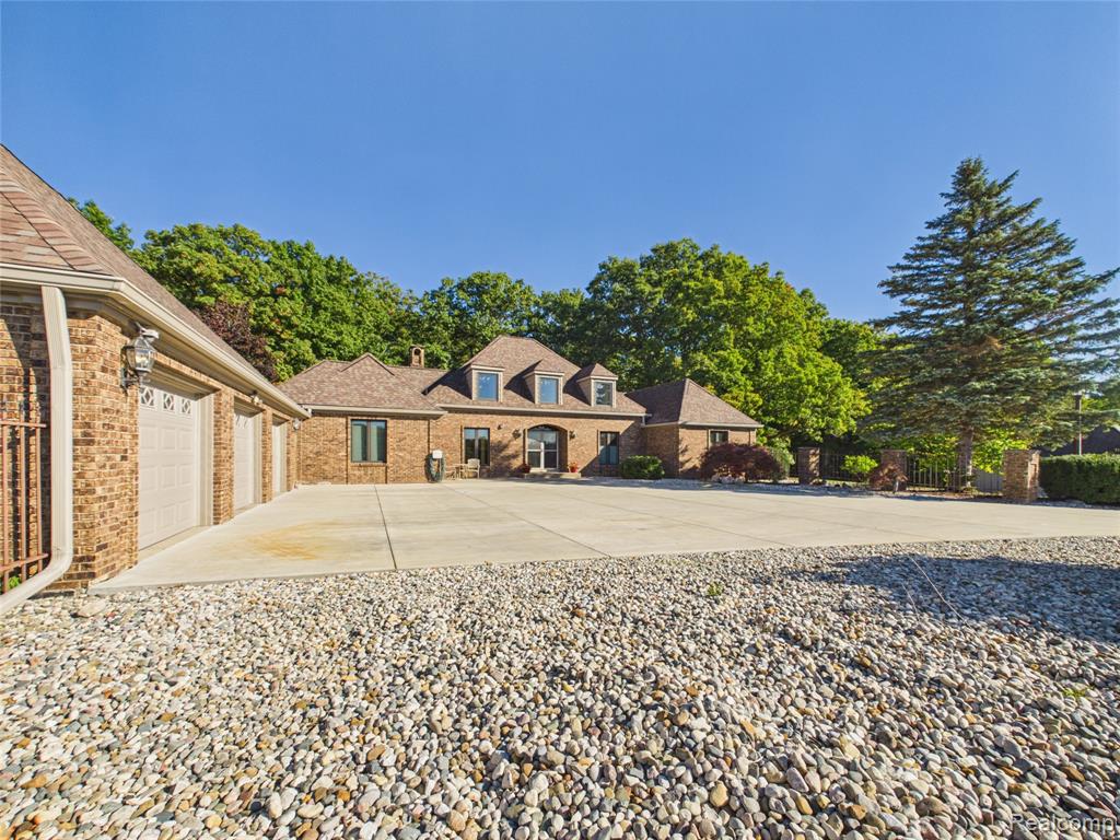 9515 E Bristol Road Property Photo 48