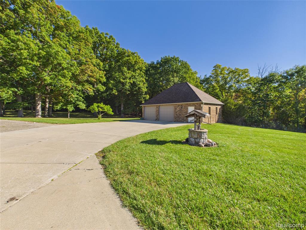 9515 E Bristol Road Property Photo 50