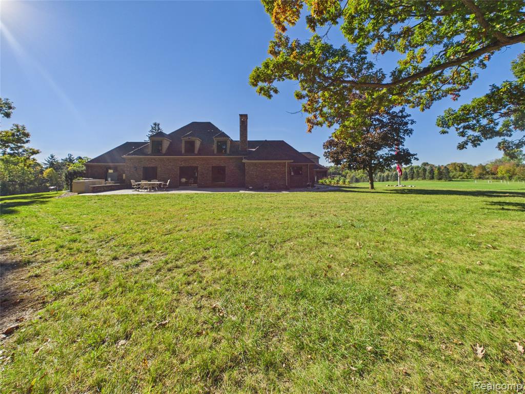 9515 E Bristol Road Property Photo 52
