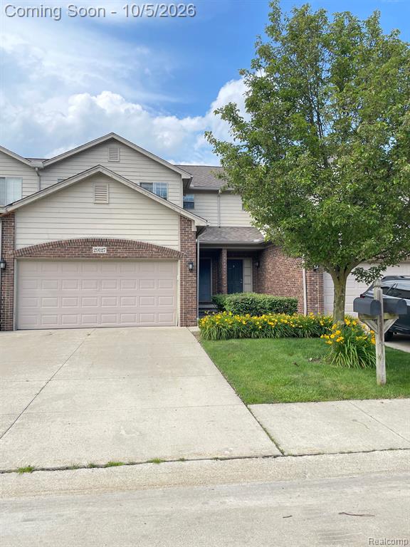 29127 Timber Woods Drive Property Photo 3