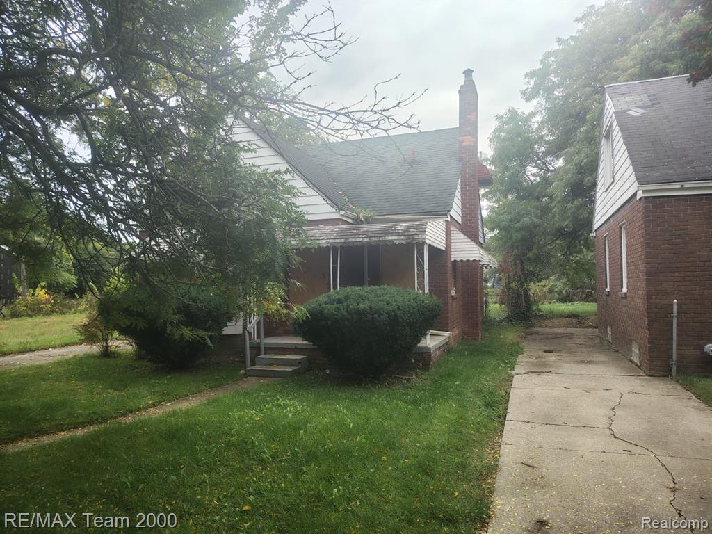 20521 Joann Street Property Photo 2