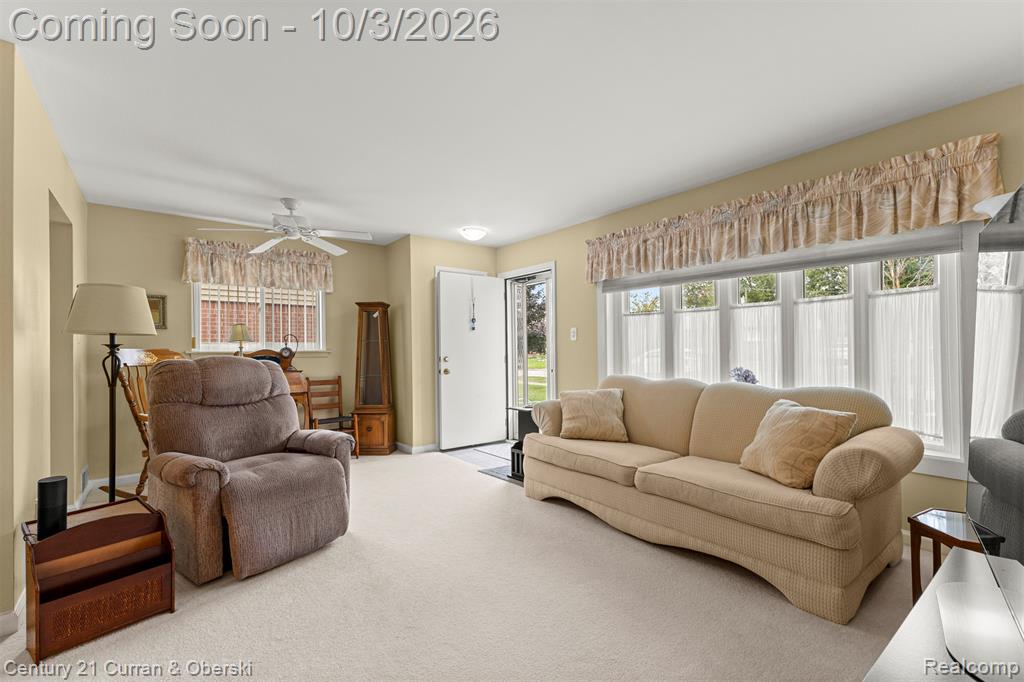 627 Darwin Street Property Photo 5