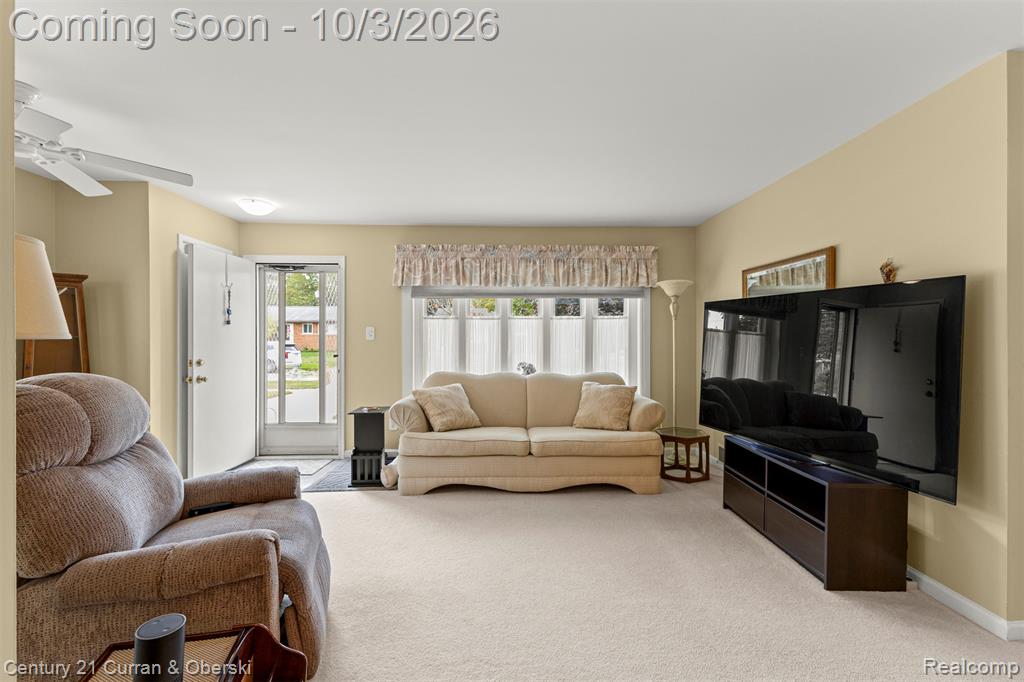 627 Darwin Street Property Photo 7