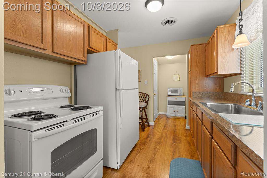 627 Darwin Street Property Photo 14