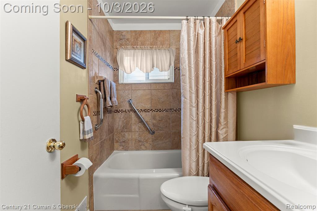 627 Darwin Street Property Photo 17