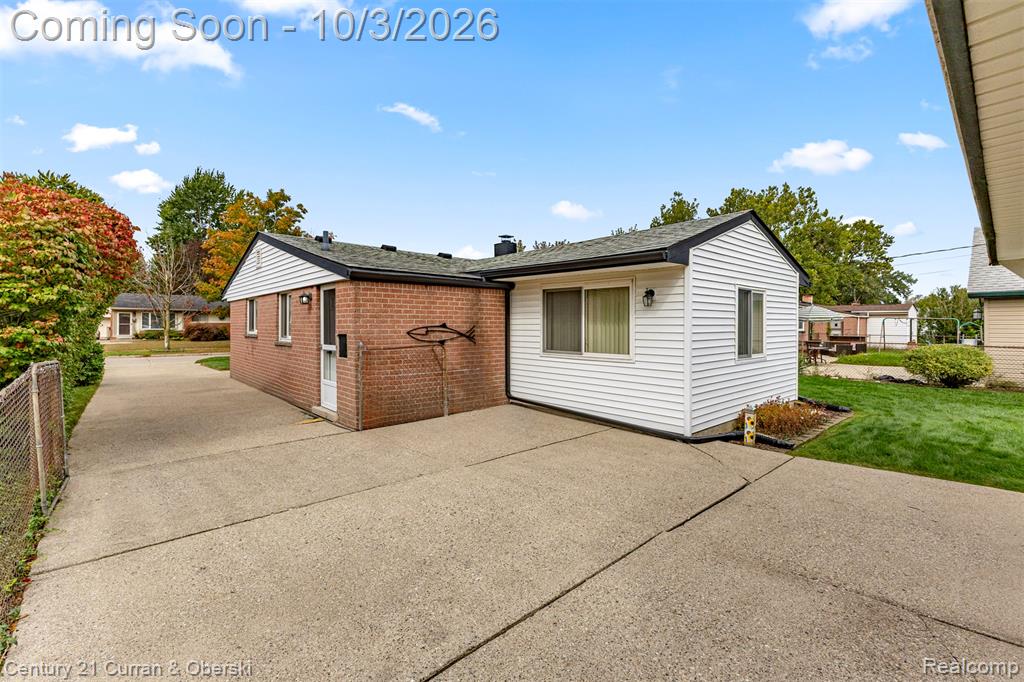 627 Darwin Street Property Photo 26