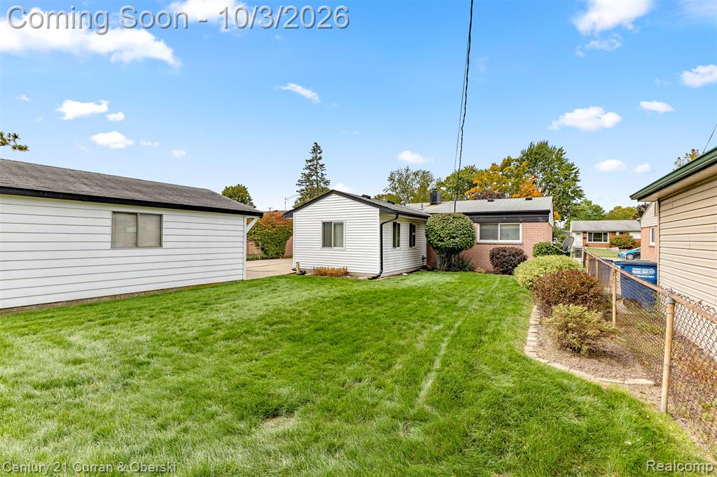 627 Darwin Street Property Photo 28