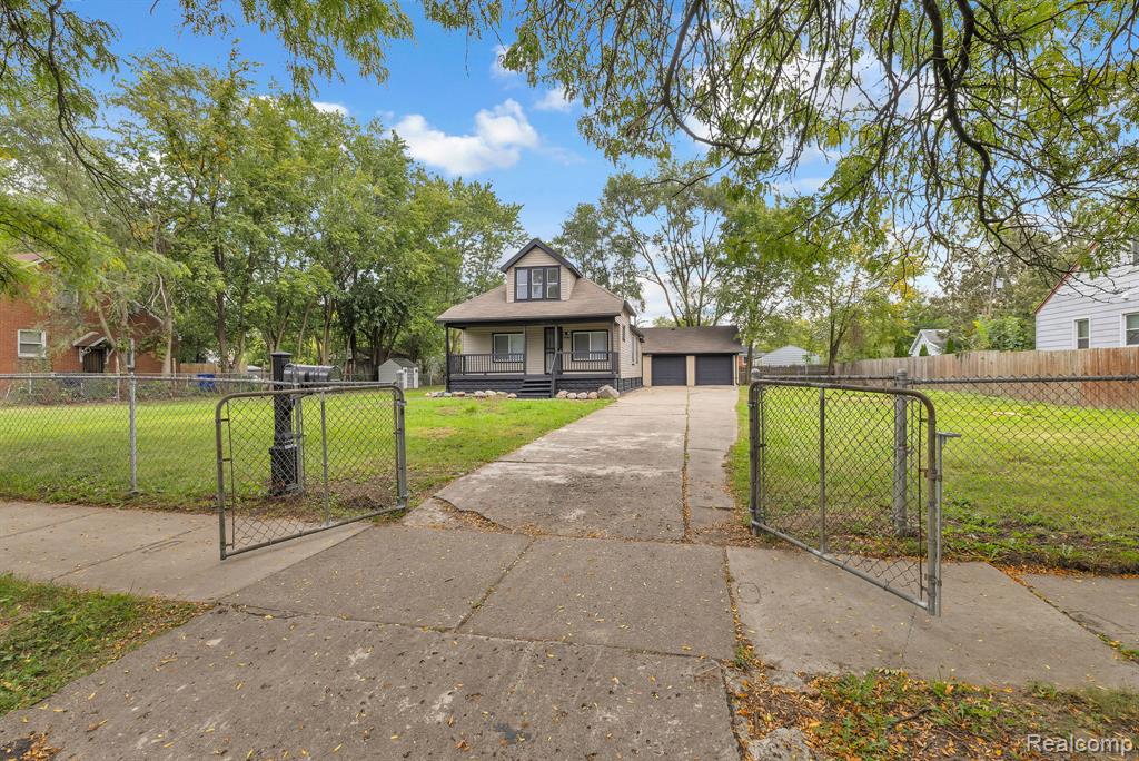 7686 Warwick Street Property Photo 1