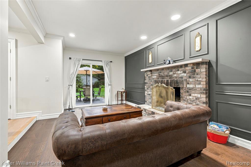 3308 Spring Meadow Drive Property Photo 16