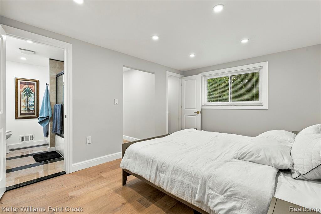 3308 Spring Meadow Drive Property Photo 21