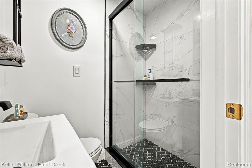 3308 Spring Meadow Drive Property Photo 32