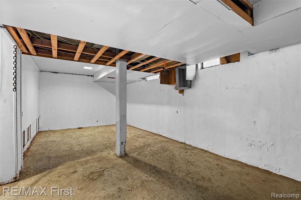 7381 Minock Street Property Photo 22