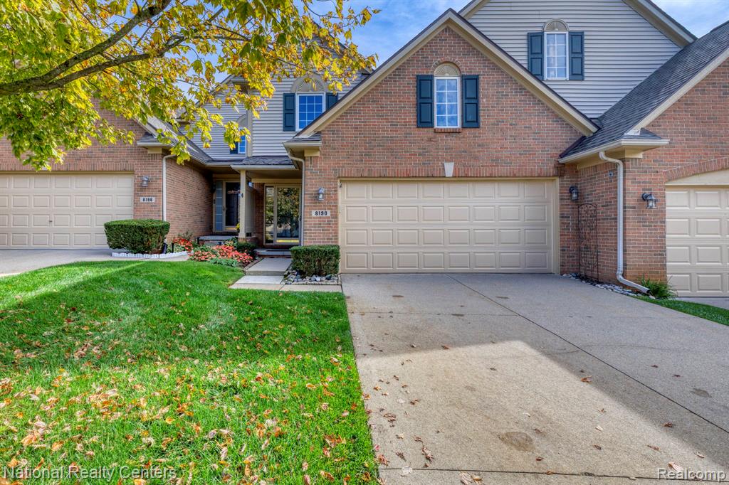 8190 Springdale Drive Property Photo 1