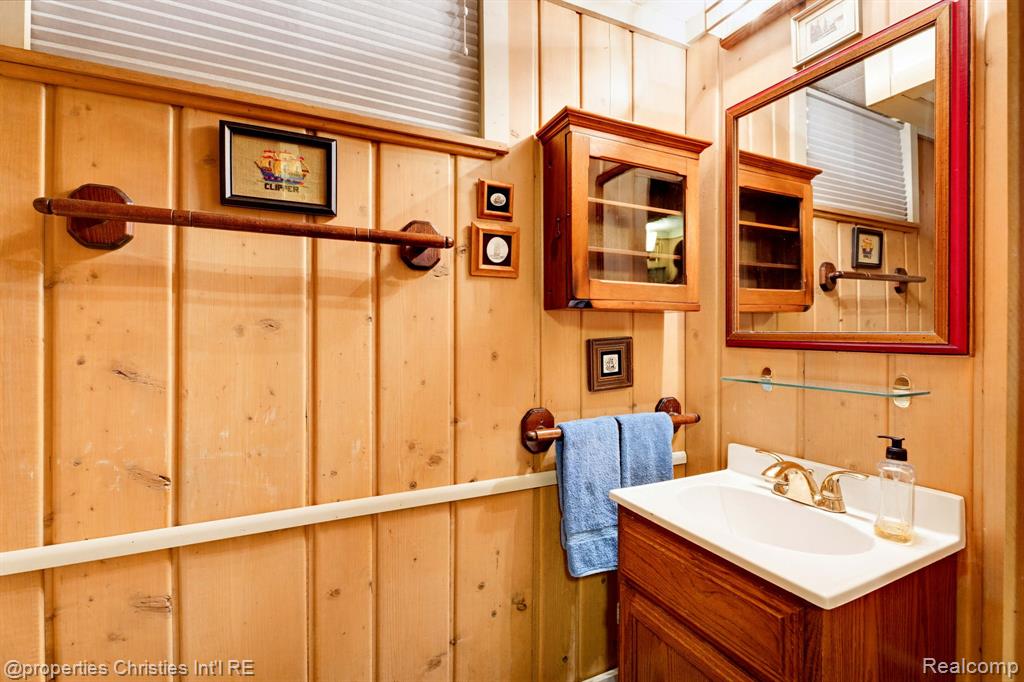 32111 Auburn Drive Property Photo 35
