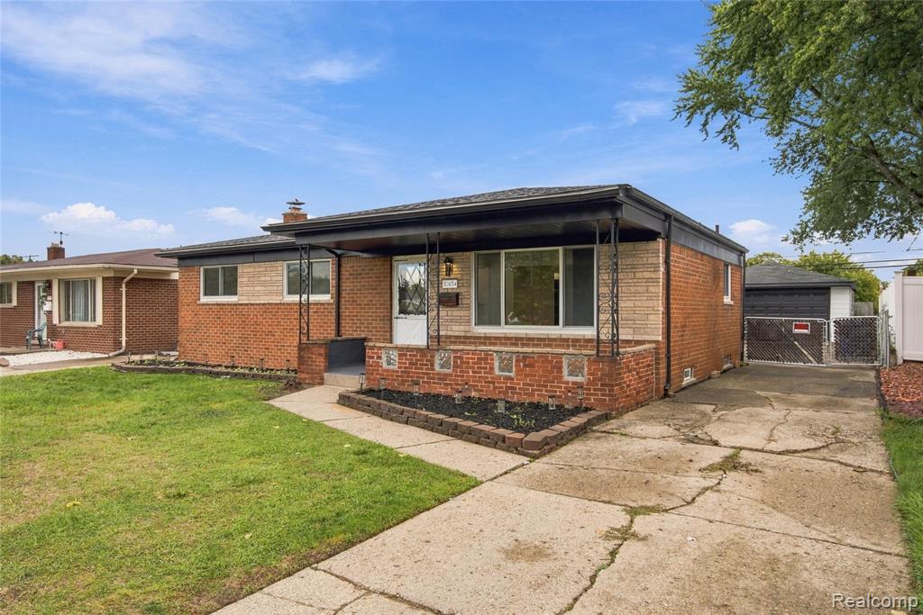 32654 Bunert Road Property Photo 4