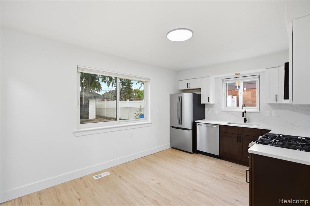 32654 Bunert Road Property Photo 12
