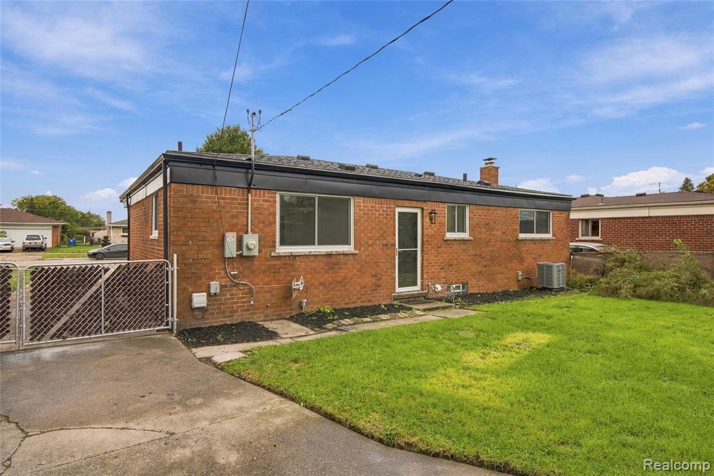 32654 Bunert Road Property Photo 34