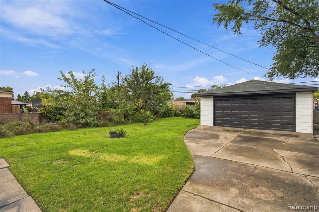 32654 Bunert Road Property Photo 36