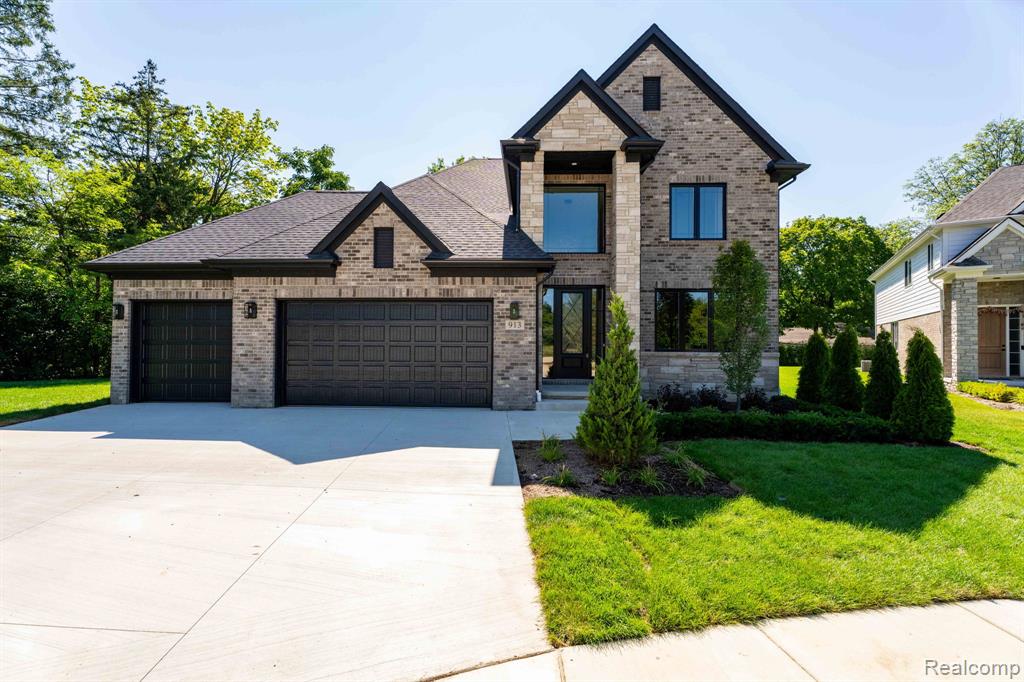 913 Kimberly Court Property Photo 1