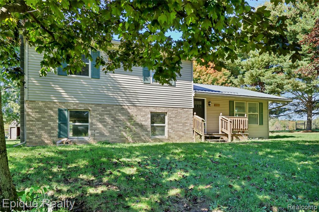4185 Jones Road Property Photo 3