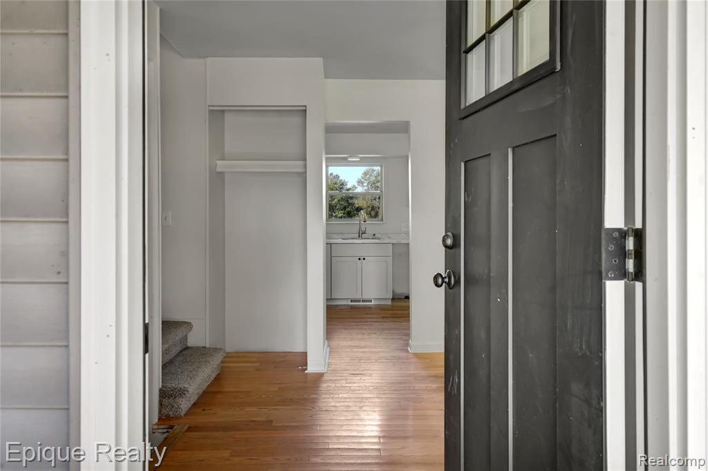 4185 Jones Road Property Photo 6