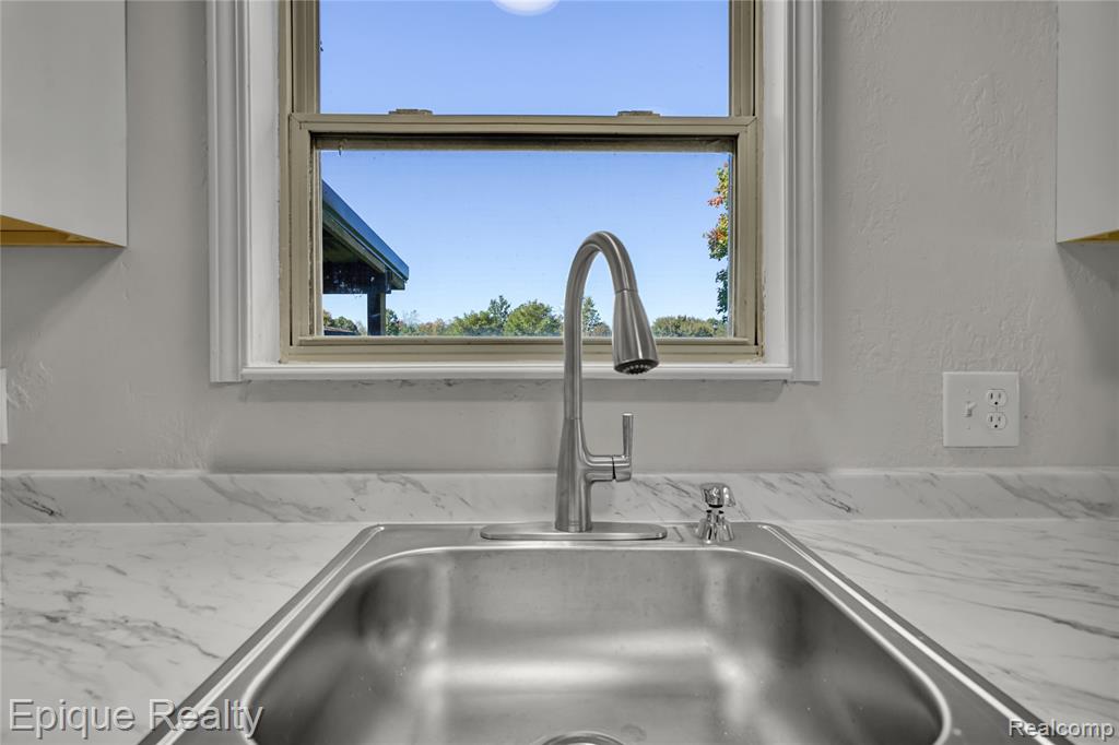 4185 Jones Road Property Photo 14