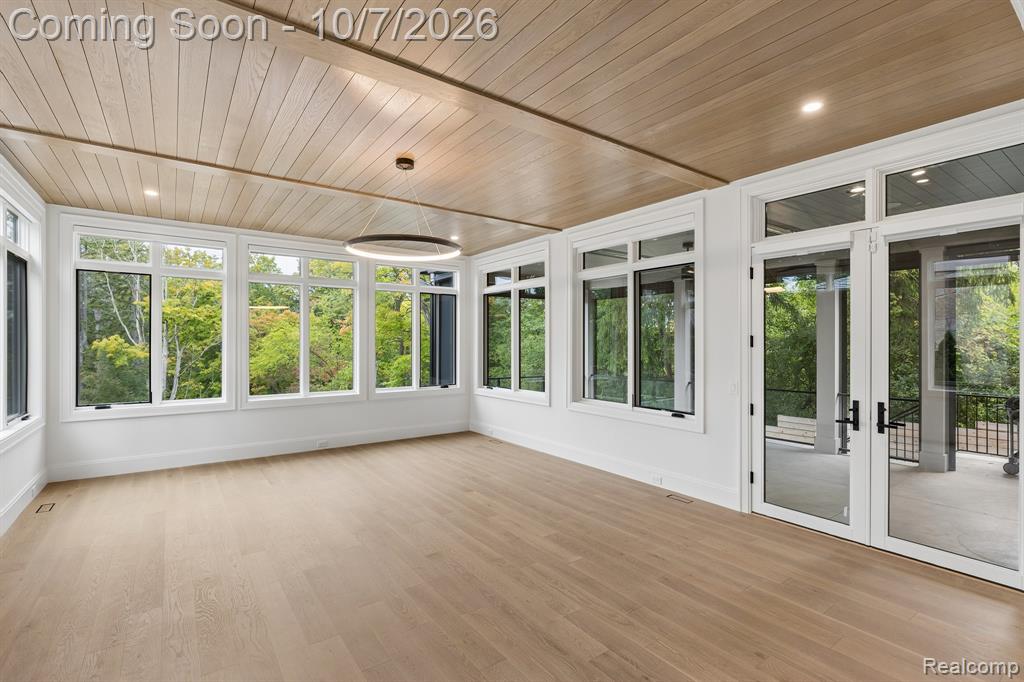 1230 Latham Street Property Photo 17
