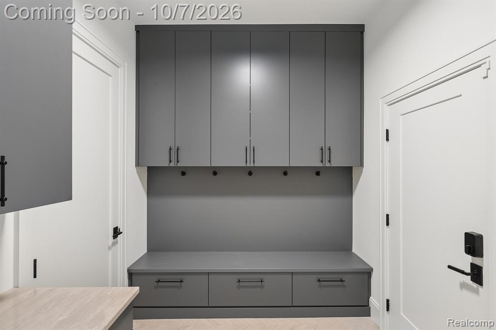 1230 Latham Street Property Photo 21