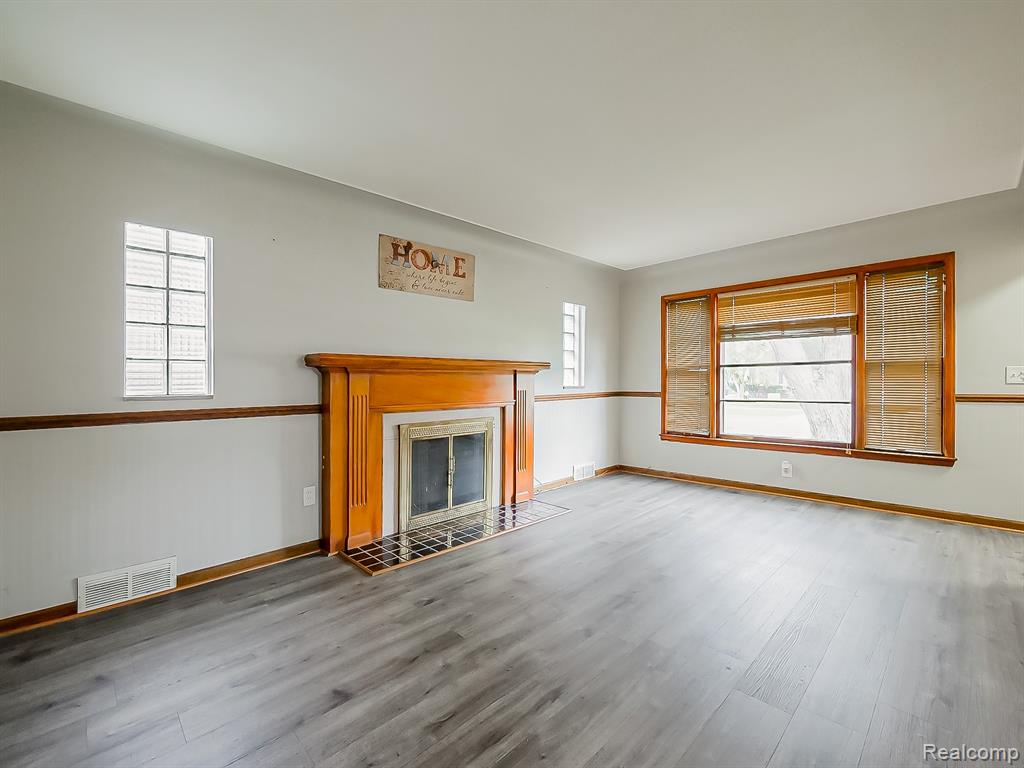 19676 Woodmont Street Property Photo 2