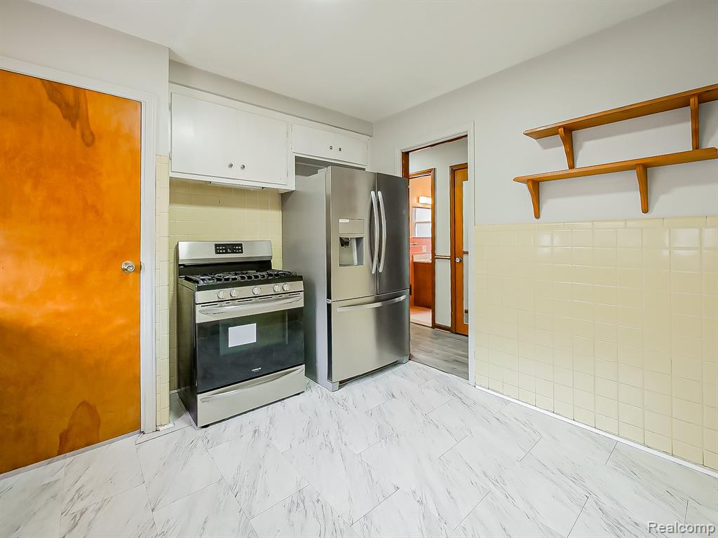 19676 Woodmont Street Property Photo 6