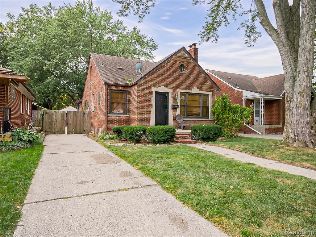 19676 Woodmont Street Property Photo 23