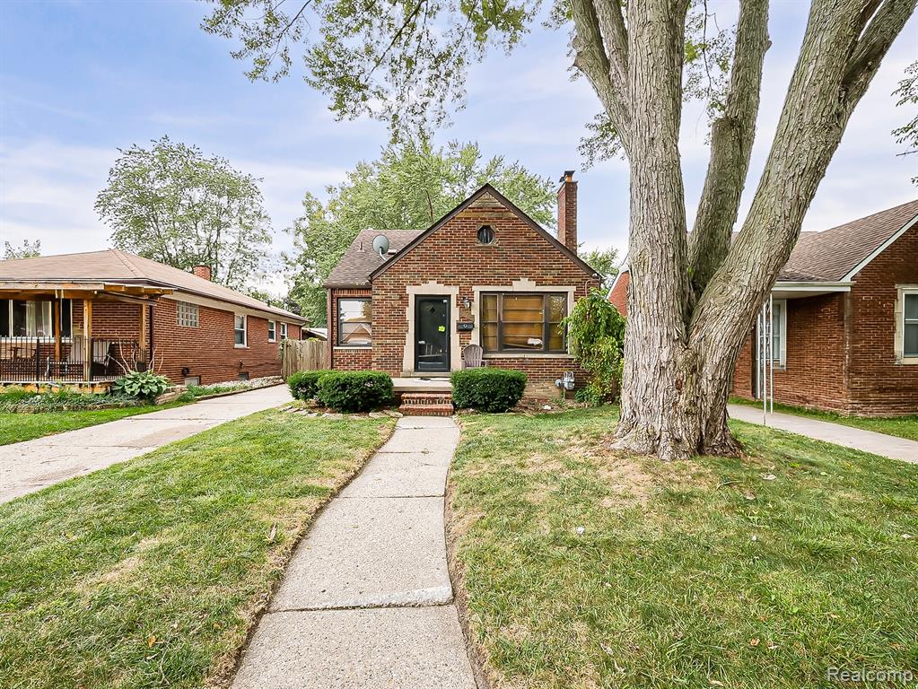 19676 Woodmont Street Property Photo 24