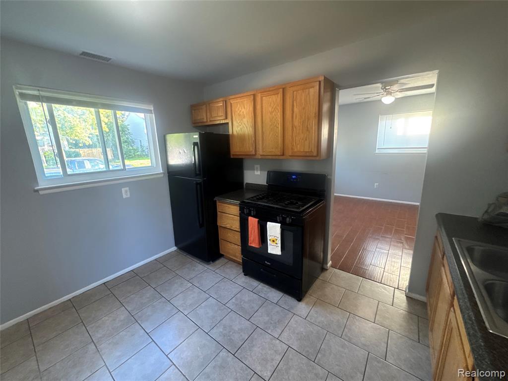 1380 Empire Avenue Property Photo 8