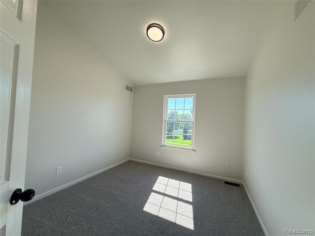 7457 Streamwood Drive Property Photo 17