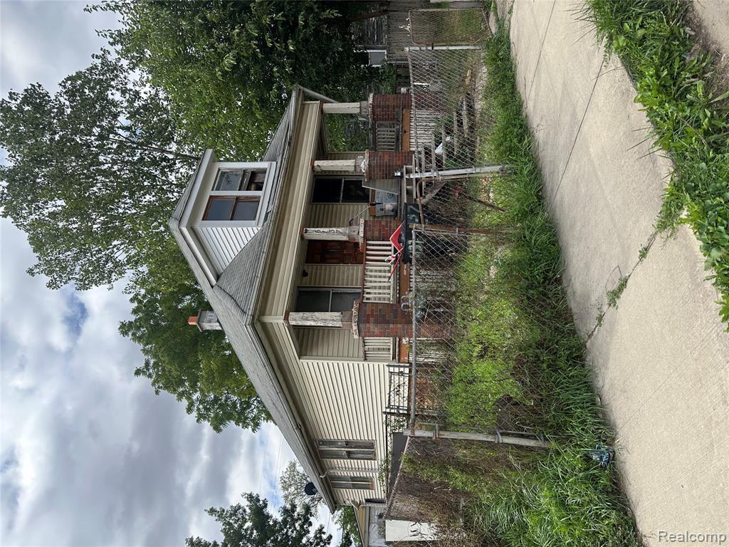6137 Proctor Street Property Photo 1