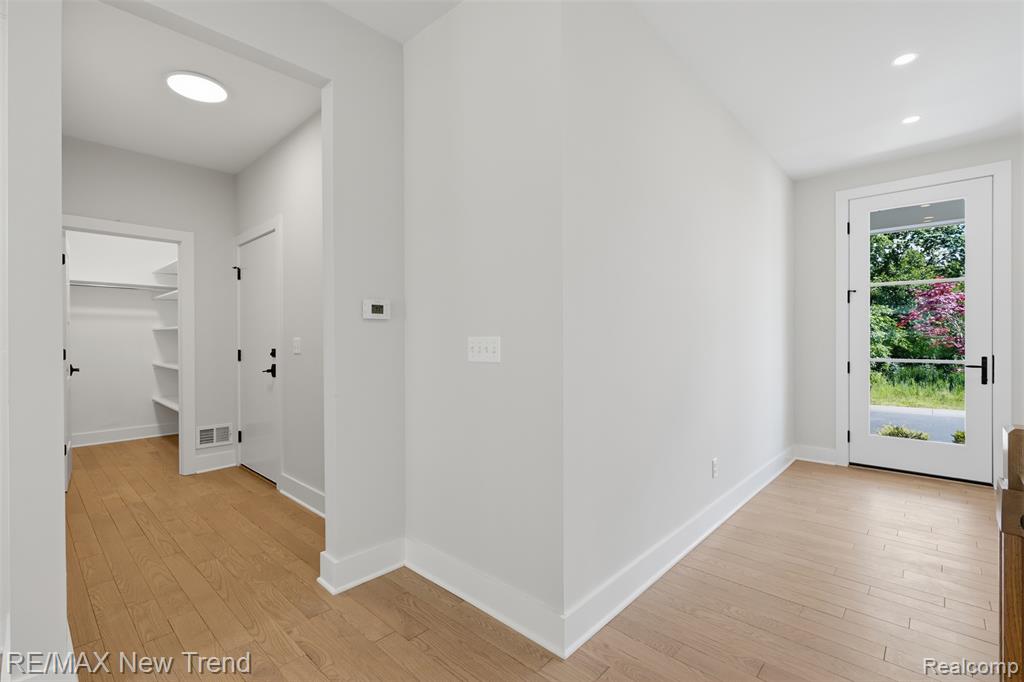 185 Summit View Court Property Photo 5