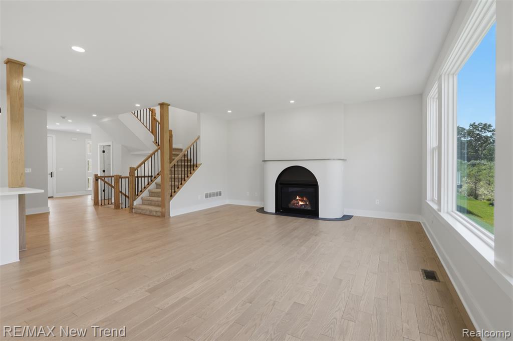 185 Summit View Court Property Photo 8