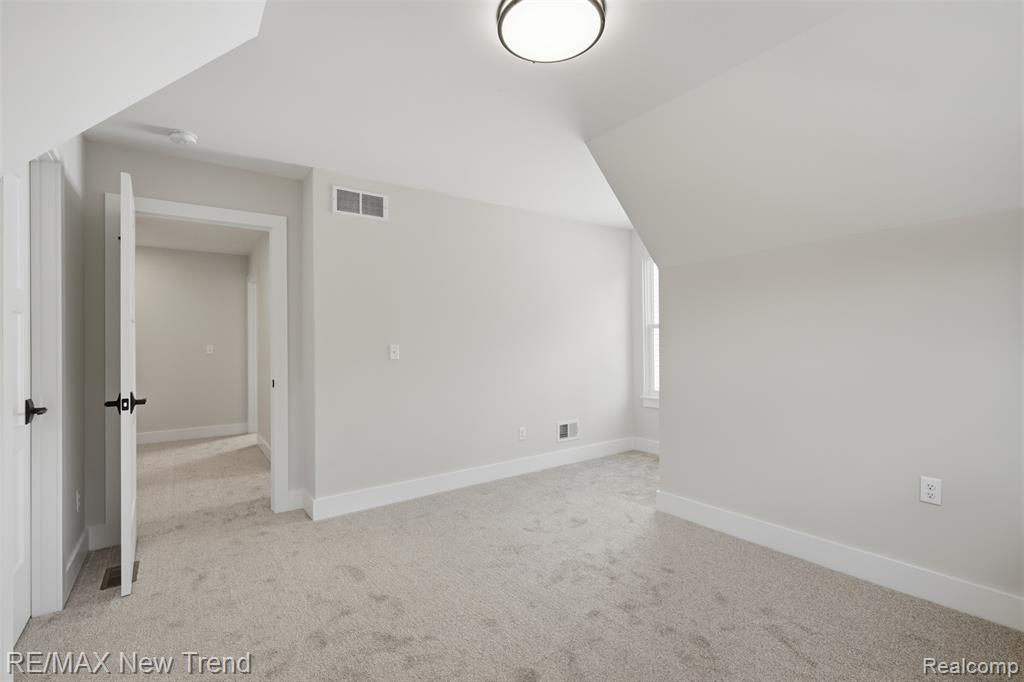 185 Summit View Court Property Photo 35