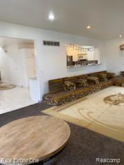 4812 Williamson Street Property Photo 5