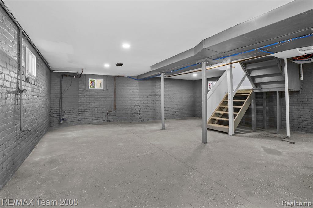 2435 Canton Street Property Photo 26