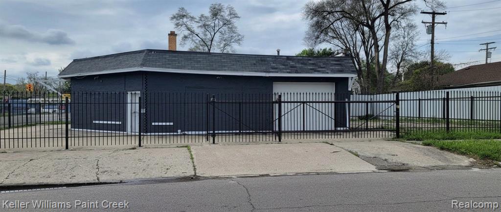16104 Schoolcraft Street Property Photo 1