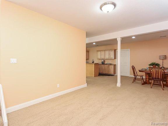 325 Woodhaven Place Property Photo 22